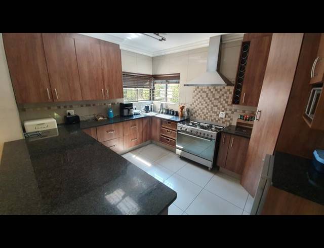 4 BEDROOM HOUSE FOR SALE IN ROSE ACRES ESTATE